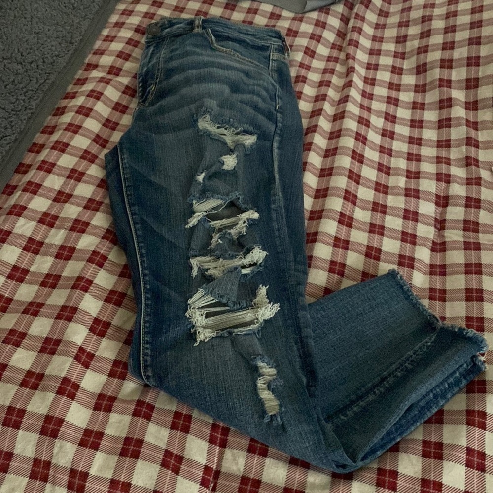 American eagle distressed size 14 jeans